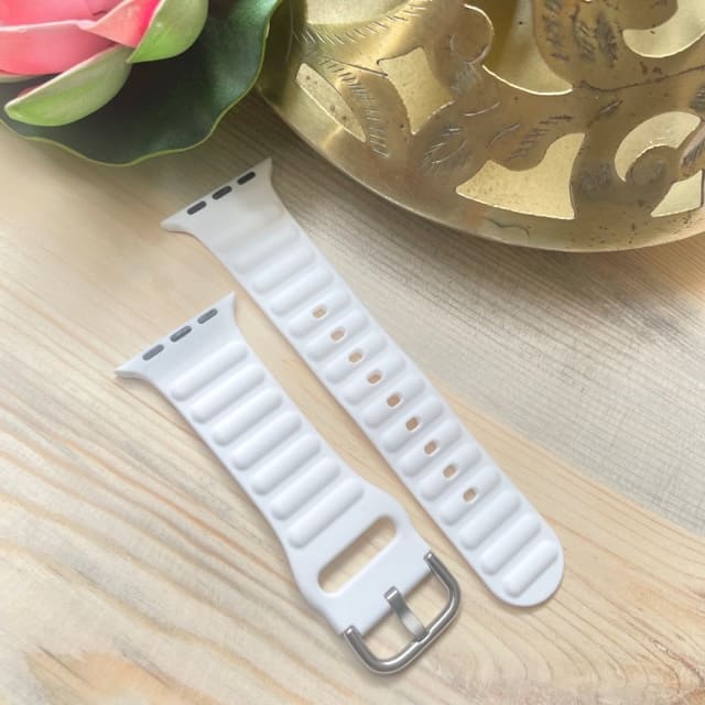 Ridge Silicone With Metal Buckel Apple Watch Band For 38-40-41 mm from hanging owl